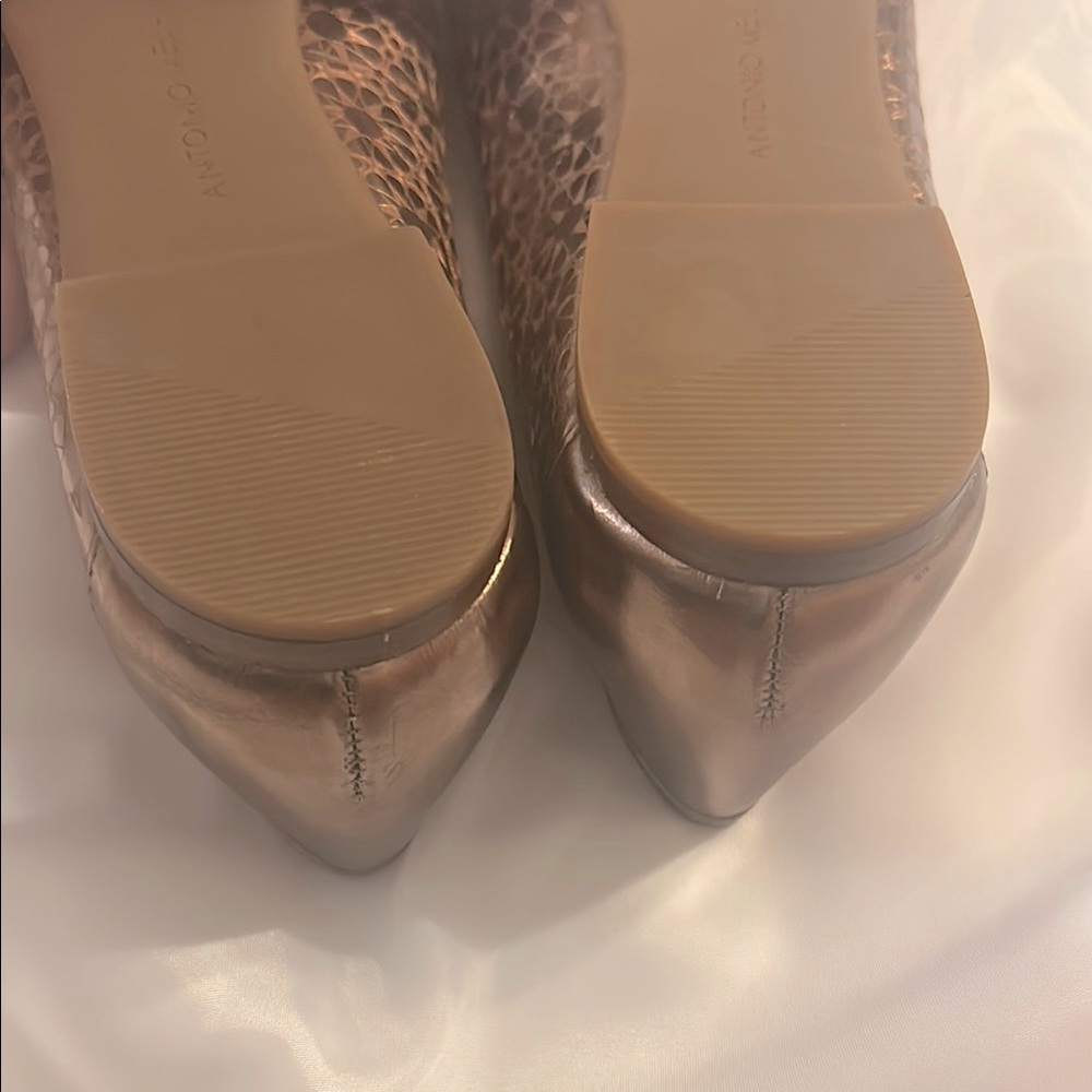 ANTONIO MELANI Copper Perforated Flats.   New Without Tags - Picture 5 of 7